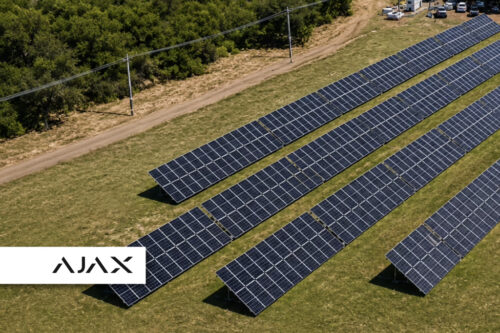 Parque solar bajo protección AJAX