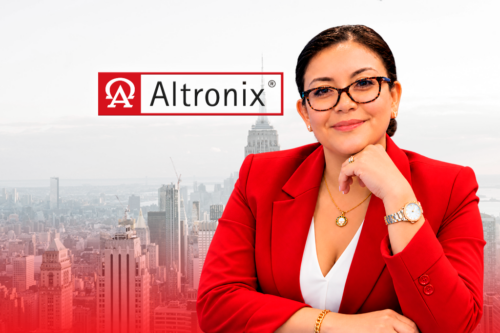 Mónica Mejía – Directora de Desarrollo de Nuevos Negocios en Altronix para Latinoamérica